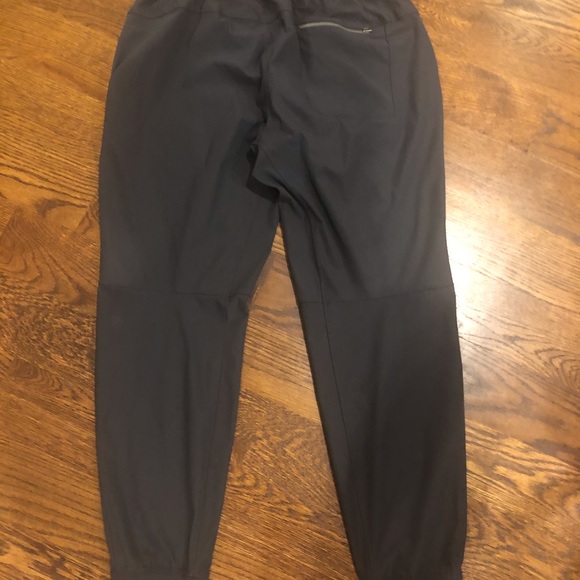 joggers similar to lululemon abc7
